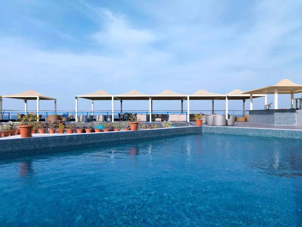Golden Tulip Muscat